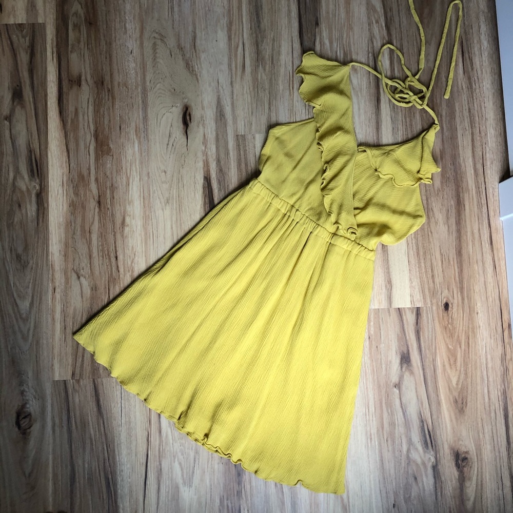 Pale mustard dress
